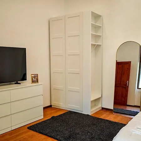 Neuhausz - Ultra-central Xl * Temešvár